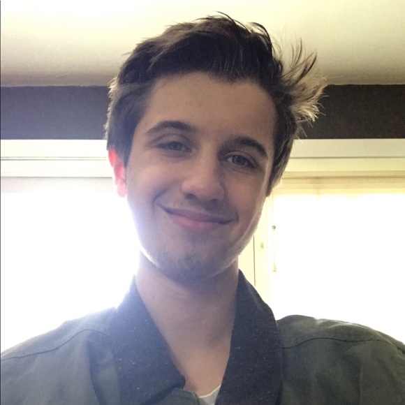 Meet your Posher, George - Picture 1 of 1